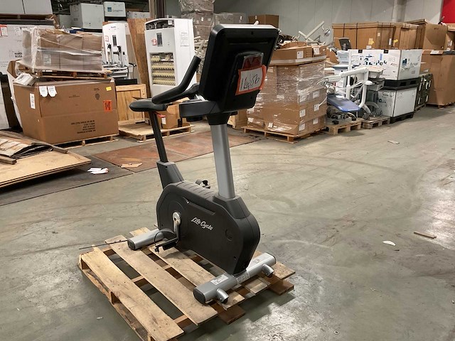 Lifefitness csludx upright bike - afbeelding 1 van  7