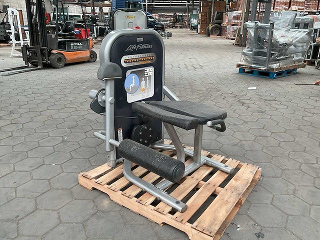 Lifefitness leg extension - afbeelding 1 van  5