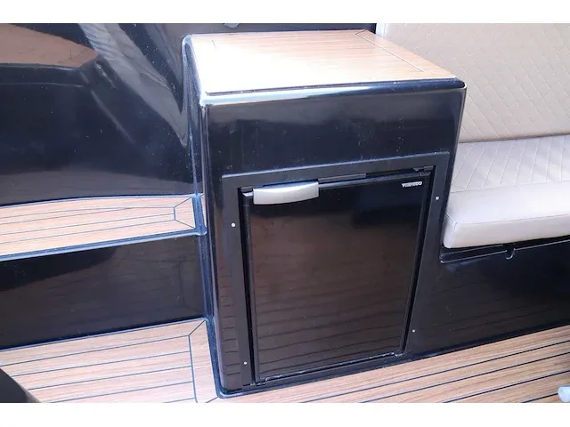 Lifestyle 750 tender 110hp | snelvarende tendersloep - afbeelding 20 van  21