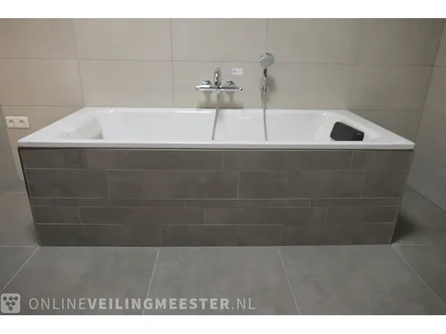 Ligbad bette, glans wit - afbeelding 1 van  8