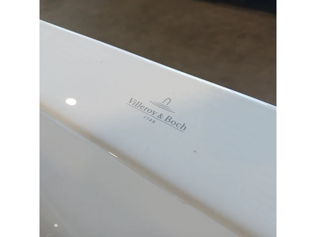 Ligbad, villeroy & boch, onovo, glanswit - afbeelding 9 van  11