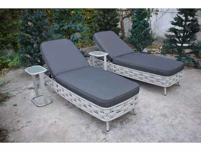 Ligbed - gepoedercoat aluminium frame - garandeert een langere levensduur - vonato - casera - afbeelding 1 van  5