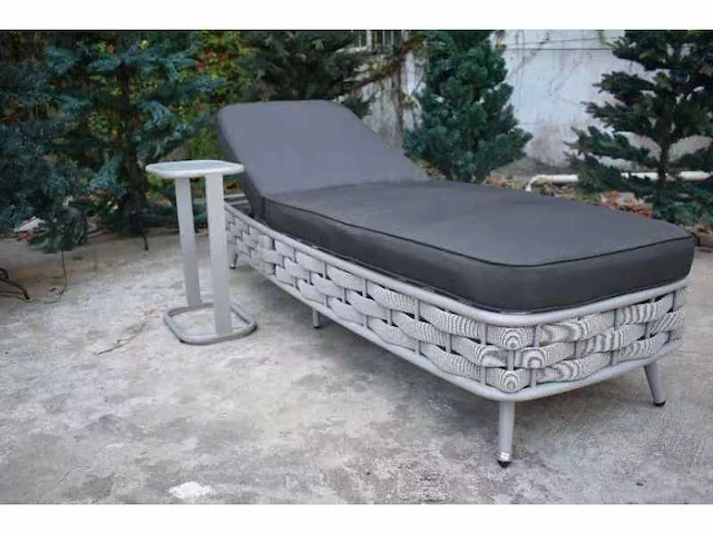 Ligbed - gepoedercoat aluminium frame - garandeert een langere levensduur - vonato - casera - afbeelding 4 van  5