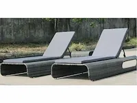 Ligbeddenset met koffietafel - grijs wicker/grijze kussens - afbeelding 1 van  4