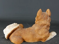 Liggende hond - afbeelding 4 van  5