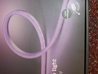 Lightstrip philips hue outdoor met voeding en lengte 200 cm. - afbeelding 2 van  2