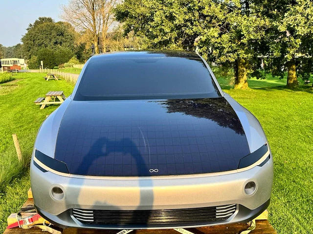 Lightyear - mockup - prototype solar powered car - afbeelding 14 van  27