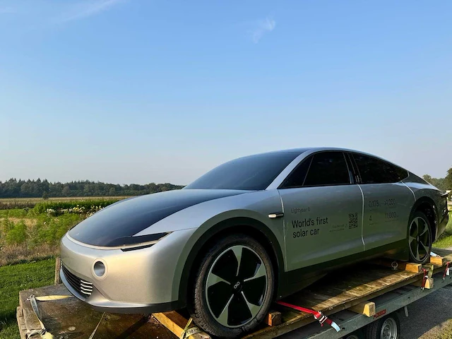 Lightyear - mockup - prototype solar powered car - afbeelding 18 van  27