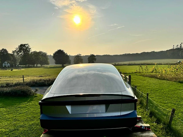 Lightyear - mockup - prototype solar powered car - afbeelding 25 van  27