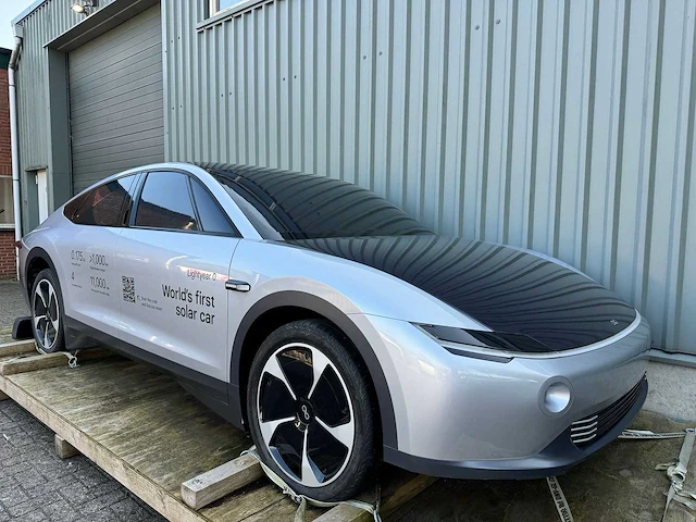 Lightyear - mockup - prototype solar powered car - afbeelding 1 van  27