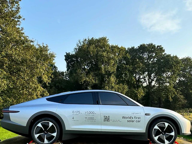 Lightyear - mockup - prototype solar powered car - afbeelding 5 van  27