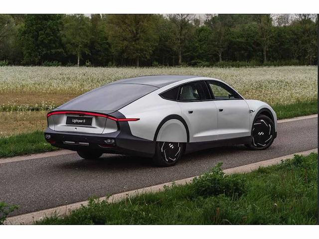 Lightyear - one - cc01 - car - 2022 - afbeelding 13 van  69