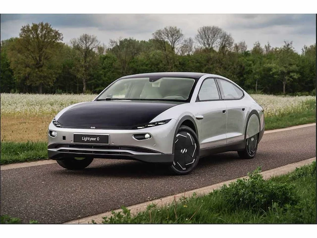 Lightyear - one - cc01 - car - 2022 - afbeelding 16 van  69