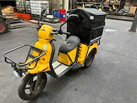 Ligier - pulse - 3 - electrische bezorg scooter - afbeelding 1 van  7