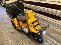 Ligier - pulse - 3 - electrische bezorg scooter - afbeelding 1 van  6