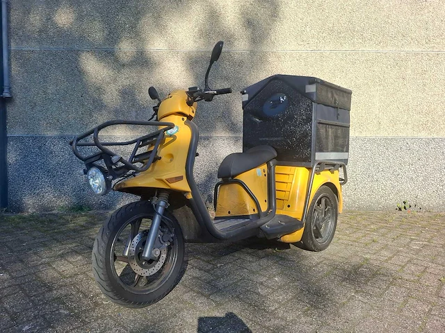 Ligier l2e-p driewieler - afbeelding 1 van  11