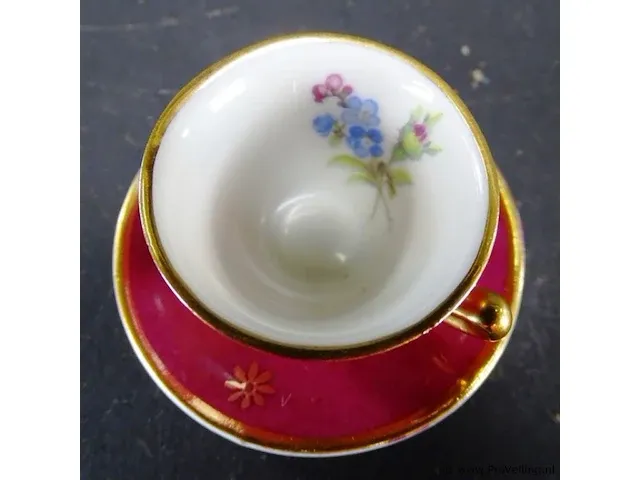 Limoges?. miniatuur kop en schotels - afbeelding 2 van  3
