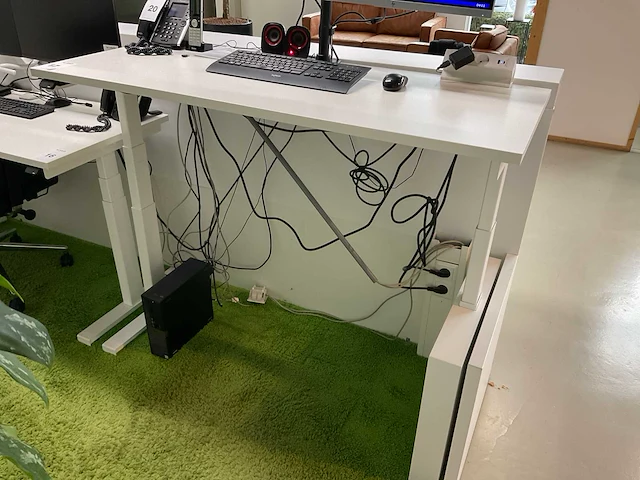 Linak bureau - afbeelding 4 van  9