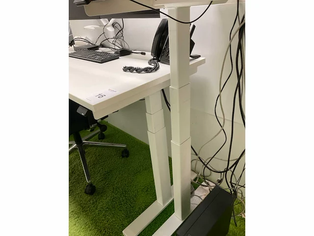 Linak bureau - afbeelding 6 van  9