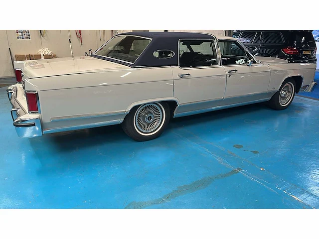 Lincoln - 1979 - continental touncar - v8 benzine lpg - 96-nx-dz - afbeelding 12 van  35