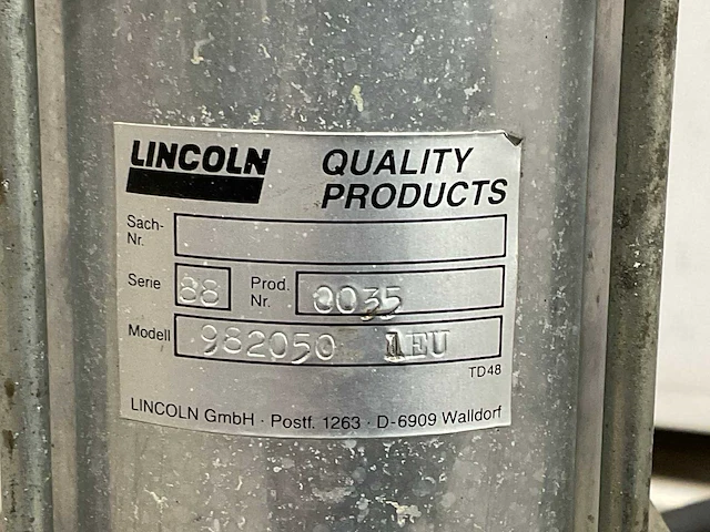 Lincoln 982050 vetpomp met emmer - afbeelding 6 van  6