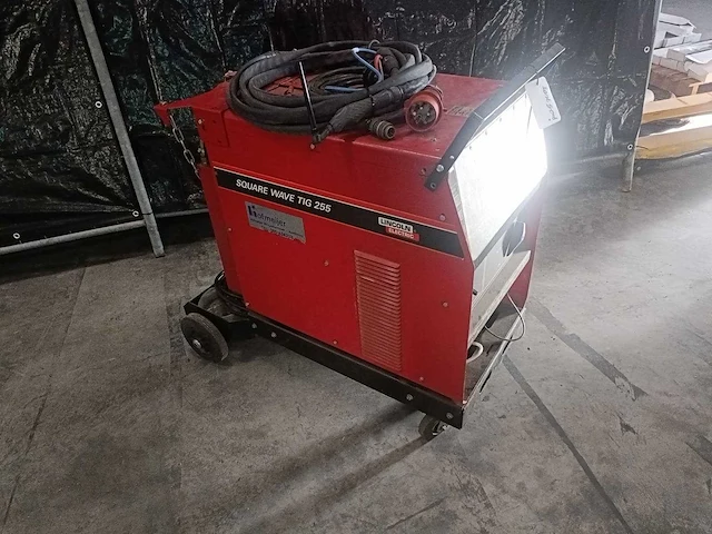 Lincoln electric - square wave tig 255 - lasapparaat - afbeelding 4 van  10