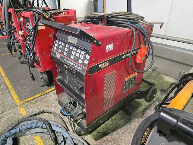 Lincoln electric - square wave tig 255 - tig-lasmachine - afbeelding 5 van  7