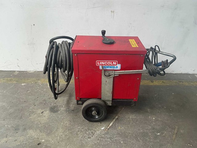 Lincoln electric - stick welding machine - afbeelding 1 van  2
