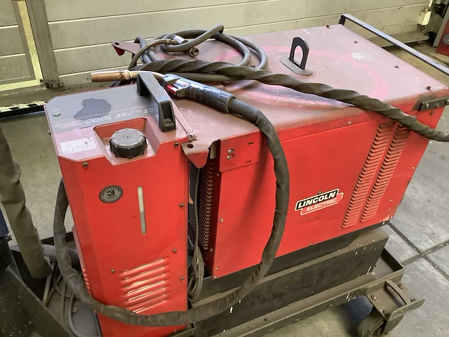 Lincoln electric cv400-l lasapparaat - afbeelding 3 van  8