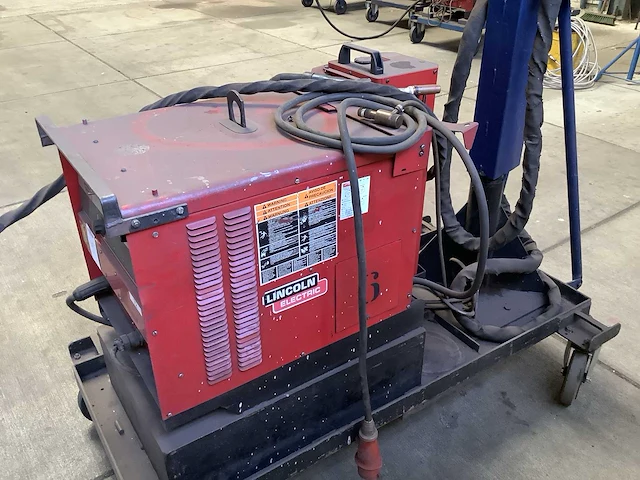 Lincoln electric cv400-l lasapparaat - afbeelding 7 van  8