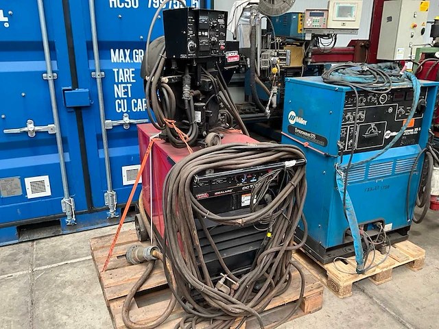 Lincoln electric dc 1000 mig lasapparaat - afbeelding 1 van  9