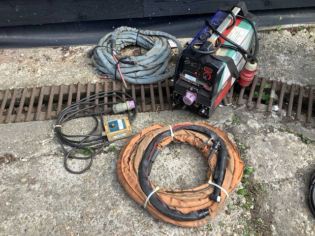 Lincoln electric invertec v270-t pulse tig-lasmachine - afbeelding 1 van  6