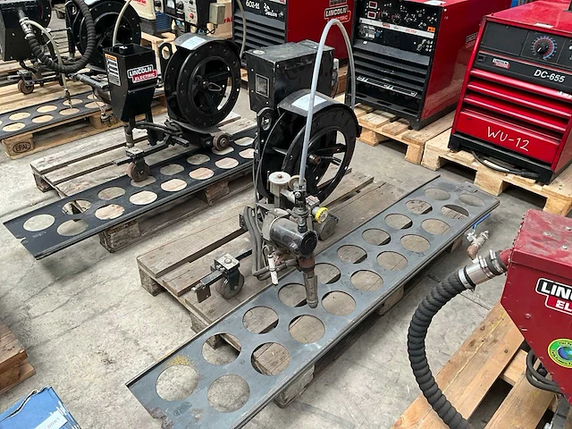 Lincoln electric lt7 tractor geautomatiseerde lastractor - afbeelding 1 van  6
