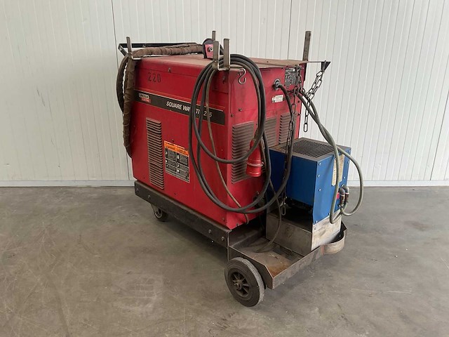 Lincoln electric square wave tig 255 lasapparaat - afbeelding 3 van  9