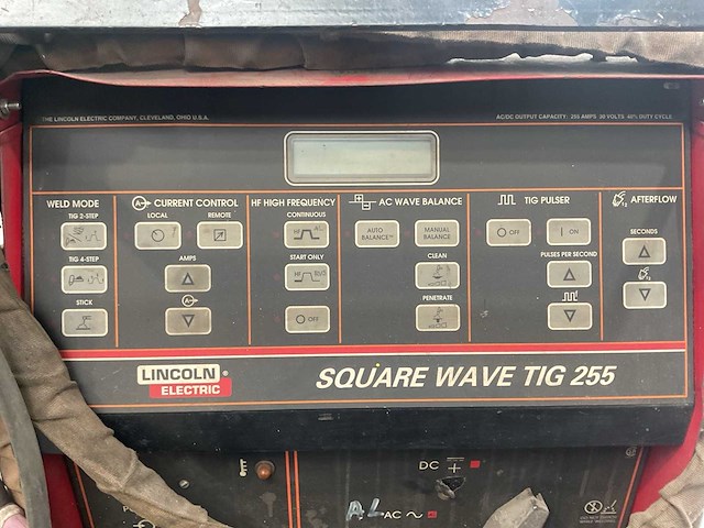 Lincoln electric square wave tig 255 lasapparaat - afbeelding 6 van  9