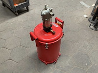 Lincoln enginering co pump bucket - afbeelding 4 van  5