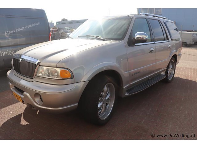 Lincoln navigator 4wd | 5.4l 32 valve v8 | apk tot januari 2026 | kenteken: gl-978-x - afbeelding 23 van  30