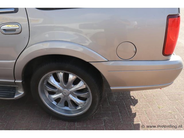 Lincoln navigator 4wd | 5.4l 32 valve v8 | apk tot januari 2026 | kenteken: gl-978-x - afbeelding 28 van  30