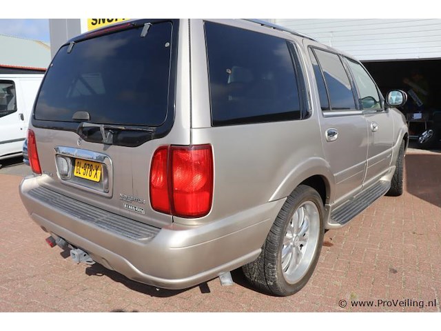 Lincoln navigator 4wd | 5.4l 32 valve v8 | apk tot januari 2026 | kenteken: gl-978-x - afbeelding 30 van  30