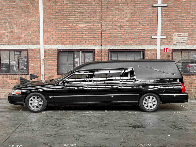 Lincoln superior coach begrafenisauto town car 242pk 2009, 43-hrn-4 youngtimer - afbeelding 13 van  43