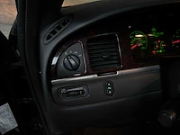 Lincoln superior coach begrafenisauto town car 242pk 2009, 43-hrn-4 youngtimer - afbeelding 17 van  43