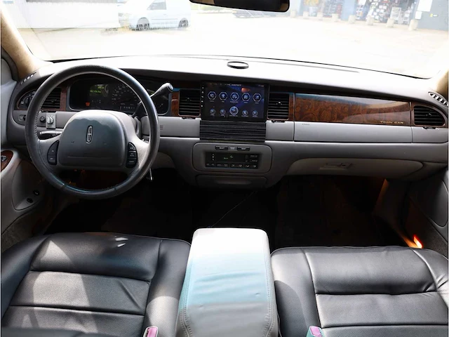 Lincoln town car limousine 4.6 signature automaat 1999 - afbeelding 6 van  42