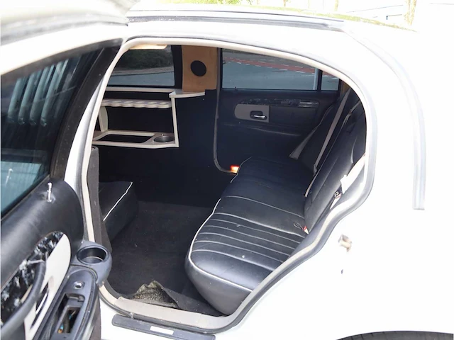 Lincoln town car limousine 4.6 signature automaat 1999 - afbeelding 24 van  42