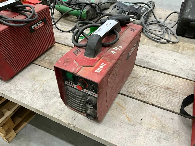 Lincoln v140-s elektrode lasapparaat - afbeelding 1 van  3