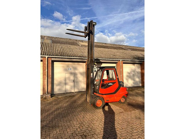 Linde - 2001 - h35t-02 - vorkheftruck - afbeelding 1 van  12