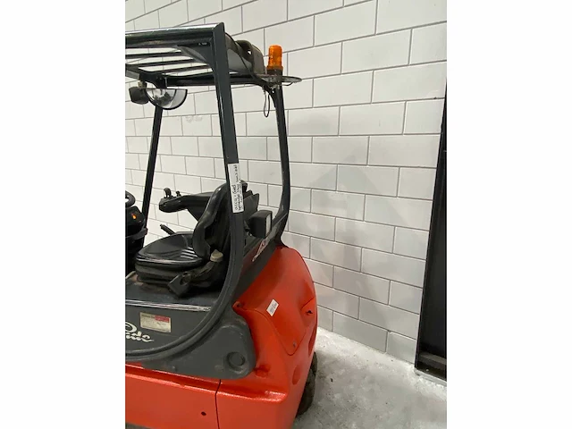 Linde - 2004 - e16c-02 - vorkheftruck - afbeelding 9 van  14