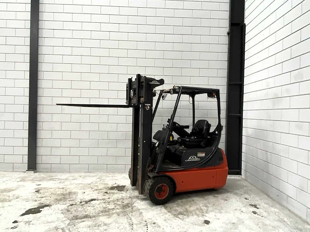 Linde - 2004 - e16c-02 - vorkheftruck - afbeelding 10 van  14