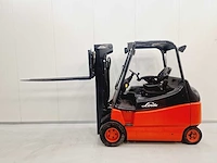 Linde - 2004 - e30 /600-02 - vorkheftruck - afbeelding 25 van  30
