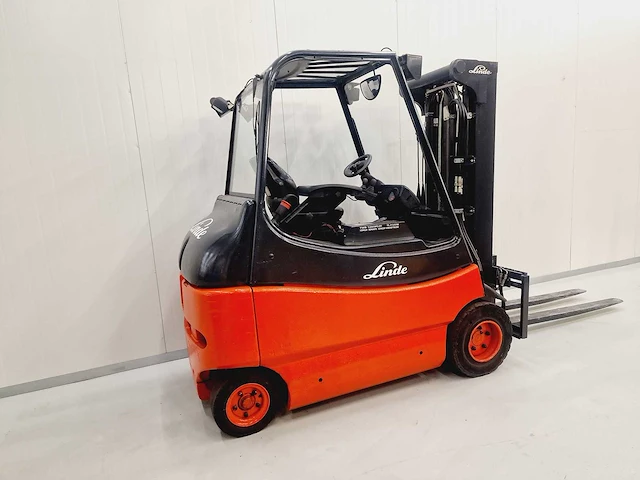 Linde - 2004 - e30 /600-02 - vorkheftruck - afbeelding 27 van  30