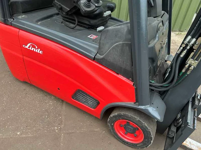 Linde - 2007 - e16l-01 - vorkheftruck - afbeelding 10 van  15